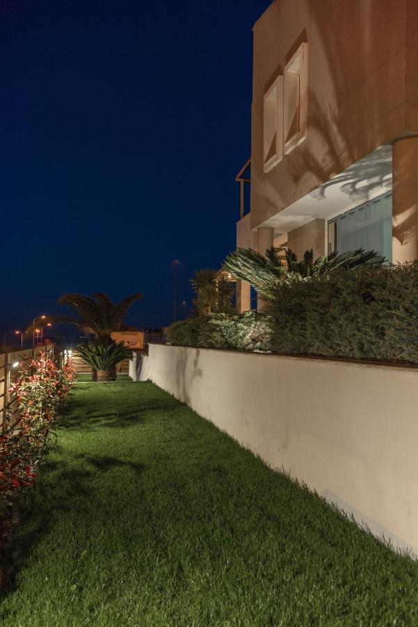 Villa Luminous Nea Iraklitsa Екстер'єр фото